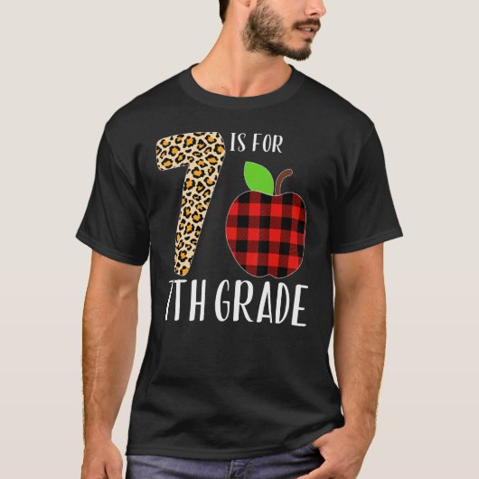 7 Is For 7th Grade Teacher Leopard Buffalo Plaid S T-Shirt (Vorderseite)