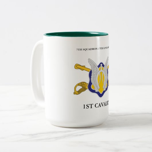 7. QUADRON 17. CAVALRY(RECON) 1. CAVALRY ZWEIFARBIGE TASSE (Vorderseite Links)