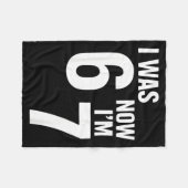 7 Year Old Birthday Shirt Was 6 Now I'm 7 67 Funny Fleecedecke (Vorderseite (Horizontal))