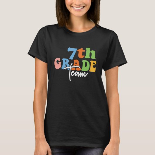 7th Grade Team Retro Groovy Women Happy First Day  T-Shirt (Vorderseite)