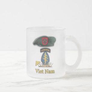 7th green berets vietnam vets  frosty Mug Mattglastasse