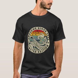 80 Awesome Seit 1943 80. Anime T-Shirt