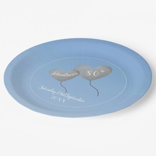 80. Geburtstag blauer Himmel & Silberballon Pappteller (Schrägansicht)