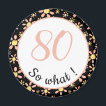 80. Geburtstag Funny 80 so was Motivierend Magnet<br><div class="desc">Dieser Magnet ist mit einem Blume-Muster versehen und eignet sich perfekt für jemanden, der den 80. Geburtstag feiert. Es kommt mit einem lustigen und motivierend Zitat 80 so was, und ist perfekt für eine Person mit einem Sinn für Spaß. Der Magnet hat ein schönes Blumenmuster mit rosa und gelben Blumen...</div>