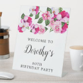 80. Geburtstag Rosa und Weiße Blüte Sockelschild (In Situ)