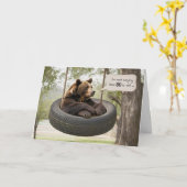 80. Geburtstagsbär im Reifenschwung Karte (Gelbe Blume)