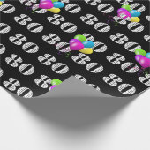80. Happy Birthday Balloons auf schwarz Geschenkpapier (Ecke)