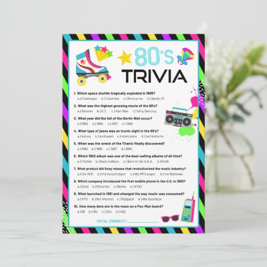 80er Decade Trivia Party Game Einladung (Stehend Vorderseite)
