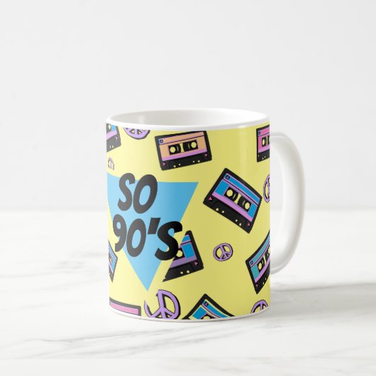 80er Jahre Retro Cassette Tape Peace Sign Triangle Kaffeetasse (VorderseiteRechts)