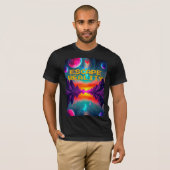 80er Retro-Neon-Alien-Planet-Landschaft T-Shirt (Vorne ganz)