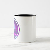 80er Retro Synthwave Gitter Zweifarbige Tasse (Mittel)