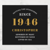 80th Birthday Born 1946 Add Name Black Gold Schaumweinetikett (Einzelnes Label)