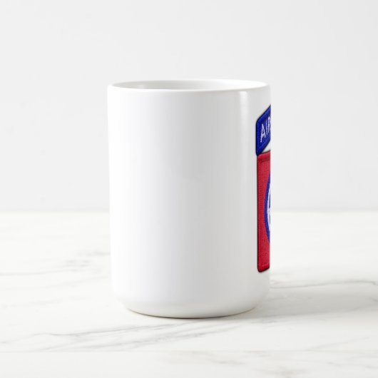 82. ABN Div. im Flugzeug Kaffeetasse (Mittel)
