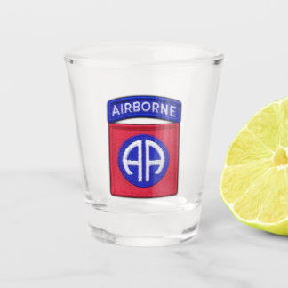 82. ABN im Flugzeug Abteilungs-Fort- Braggveterane Schnapsglas