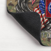 82. Im Flugzeug Camouflage Mousepad (Ecke)