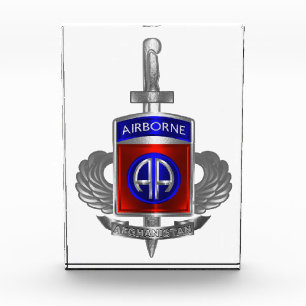 82. Im Flugzeug Division Afghanistan Dagger  Fotoblock