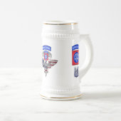 82. Im Flugzeug Division "All the Way" Bierglas (VorderseiteRechts)