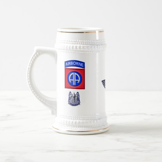 82. Im Flugzeug Division "All the Way" Bierglas (Links)