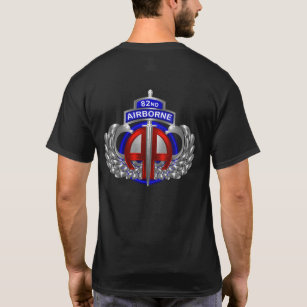 82. Im Flugzeug Division Cool Dagger Design  T-Shirt