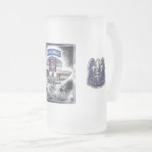 82. Im Flugzeug Division Explosive Gerahmte Konstr Mattglas Bierglas (VorderseiteRechts)