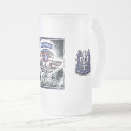 82. Im Flugzeug Division Explosive Gerahmte Konstr Mattglas Bierglas (VorderseiteRechts)