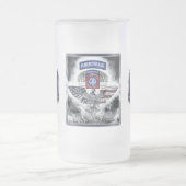 82. Im Flugzeug Division Explosive Gerahmte Konstr Mattglas Bierglas (Mittel)