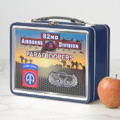 82. Im Flugzeug Division Metall Brotdose (Beispiel)