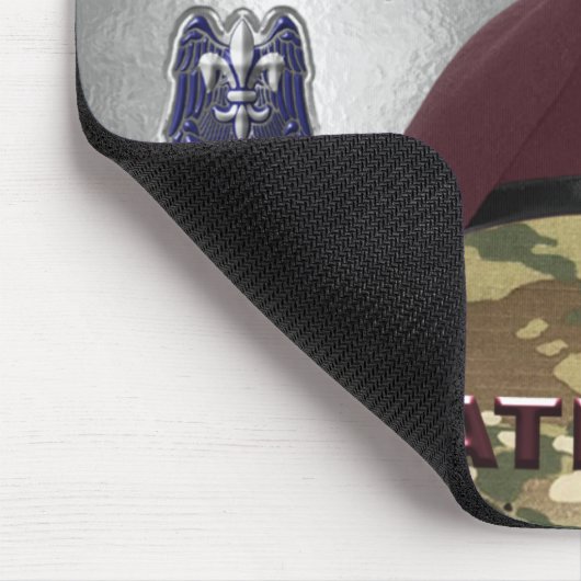 82. Im Flugzeug Division Mousepad (Ecke)