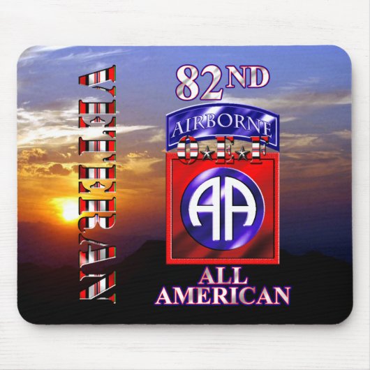 82. Im Flugzeug Division OEF Veteran Mousepad (Vorne)