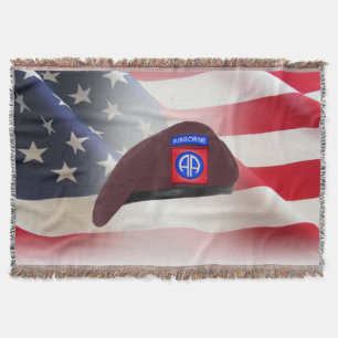 82. Im Flugzeug Division Paratrooper Beret Decke