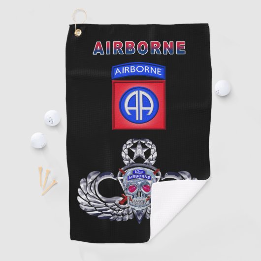 82. Im Flugzeug Division Silver Skull Jump Wings Golfhandtuch (Insitu)