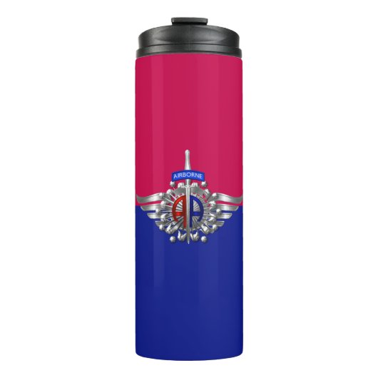 82. Im Flugzeug Division Silver Wings Thermosbecher (Vorderseite)
