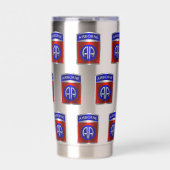 82. Im Flugzeug Division Thermobecher (Vorderseite)