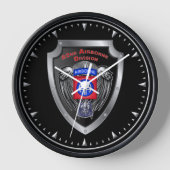 82. Im Flugzeug Division Uhr (Vorderseite)
