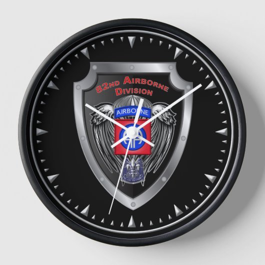 82. Im Flugzeug Division Uhr (Vorderseite)