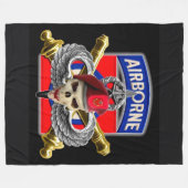 82. IM FLUGZEUG FLEECEDECKE (Vorderseite (Horizontal))