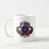 82. Im Flugzeug Fort Liberty White Coffee Tasse (Links)