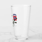 82. Im Flugzeug Jumping Paratroopers Glas (Links)