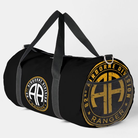 82nd Airborne Ranger Personalized Black Duffle Bag (Rechte Ecke)