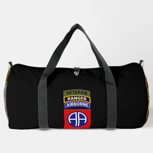 82nd Airborne Ranger Veteran Tab Customizable Duffle Bag (Rückseite)
