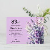 83. Geburtstag Elegante Lila Blume Dankeschön Kart Einladung (Stehend Vorderseite)