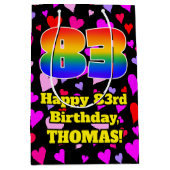 83. Geburtstag: Loving Hearts Pattern, Regenbogen Mittlere Geschenktüte (Vorderseite)