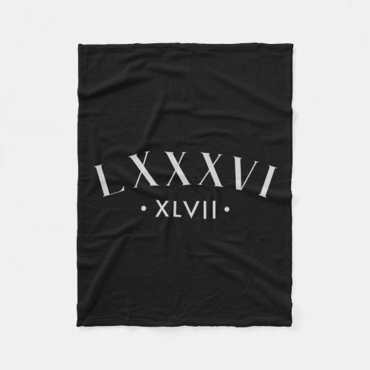 86 47 Roman Numerals Lxxxvi Xlvii 8647 Subtle Anti Fleecedecke (Vorderseite)
