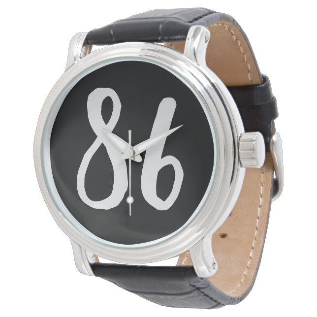 86 ARMBANDUHR (Schrägansicht)