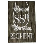 88th Birthday: Fancy, Faux Wood Look + Custom Name Mittlere Geschenktüte (Vorderseite)