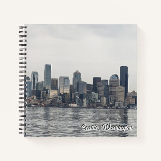 8.5X8.5 Spiral Notebook - Skyline von Seattle, WA. Notizblock