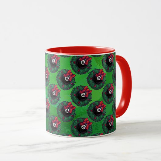 8 Ball Christmas Wreath Green Tasse (VorderseiteRechts)