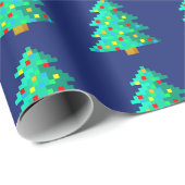 8 Bit Grüner Weihnachtsbaum mit blauem Hintergrund Geschenkpapier (Rolleneckpunkt)