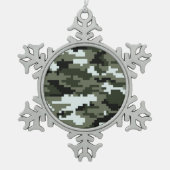 8 Bit Pixel Digital Urban Camouflage / Camouflage Schneeflocken Zinn-Ornament (Vorderseite)