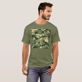 8 Bit Pixel Digital Woodland Camouflage / Camoufla T-Shirt (Vorne ganz)